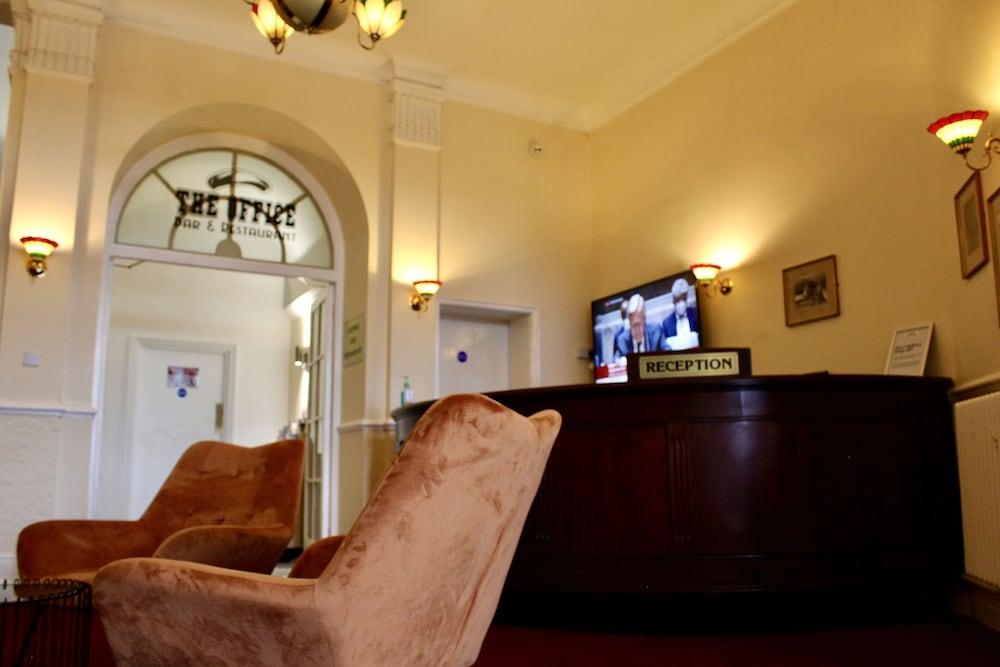 Station Hotel Dudley Eksteriør billede